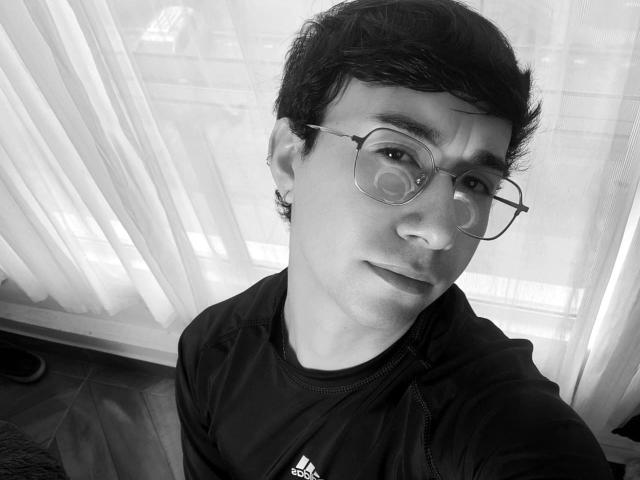 OliverHot69 - Live sexe cam - 29425787