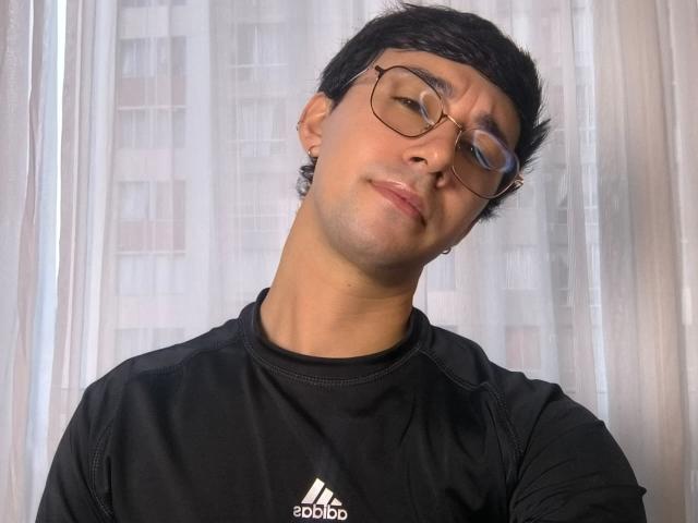 OliverHot69 - Live sexe cam - 29425805