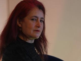 Voir la fiche détaillée de HelenaHank