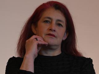 Voir la fiche détaillée de HelenaHank