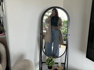 Voir la fiche détaillée de GalaMalkova