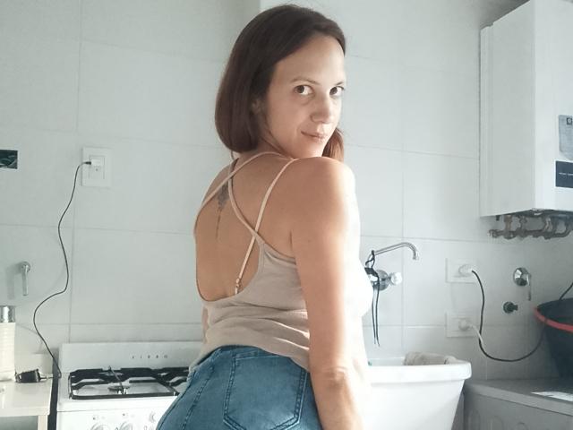 LunaFiorella - Live porn &amp; sex cam - 29429258