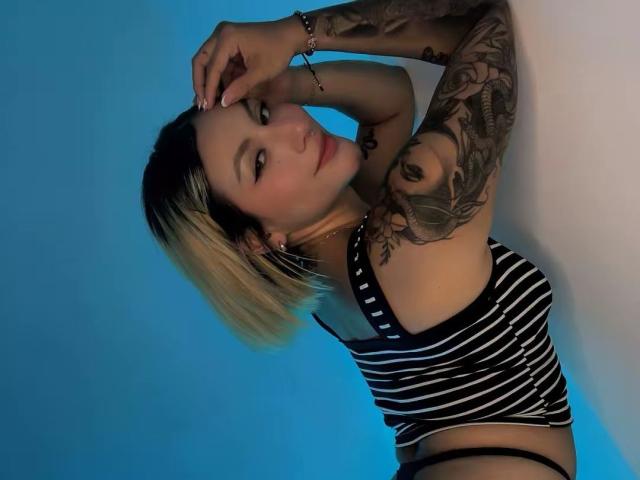 EmilyRobertts - Camera khiêu dâm &amp; quyến rũ trực tiếp - 29429393