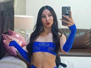 Voir la fiche détaillée de NahomyCarther