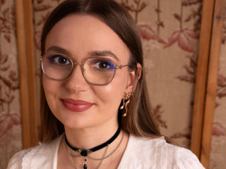 Voir la fiche détaillée de EllyBrune