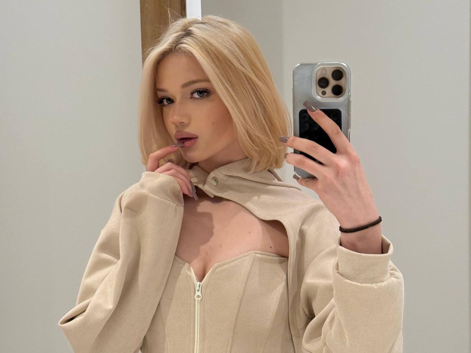 ShellaKinnison - Live porn &amp; sex cam - 29437424
