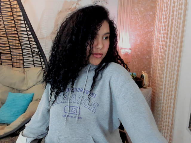 AriaVega - Live porn &amp; sex cam - 29437811