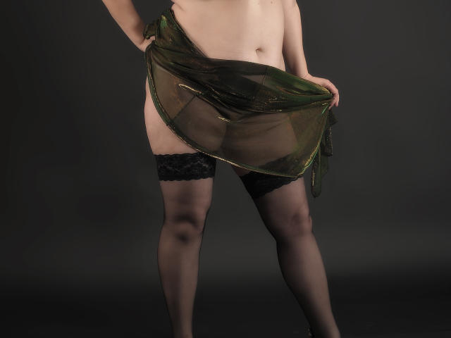 MikaMilf - Sexe cam en vivo - 2944913