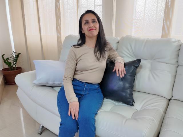 Cyntiia - Élő pornó és szexkamera - 29459216