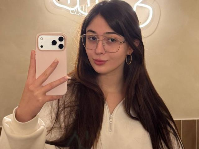EmogeneBusalacchi - Live Sex Cam - 29461301