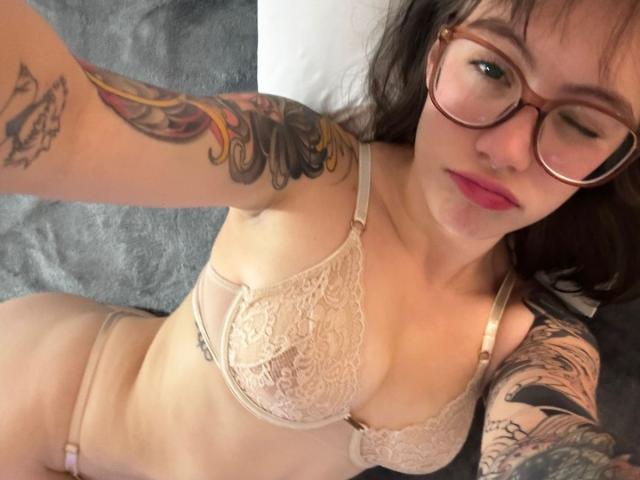 IsabellaArias - Live porn &amp; sex cam - 29461928
