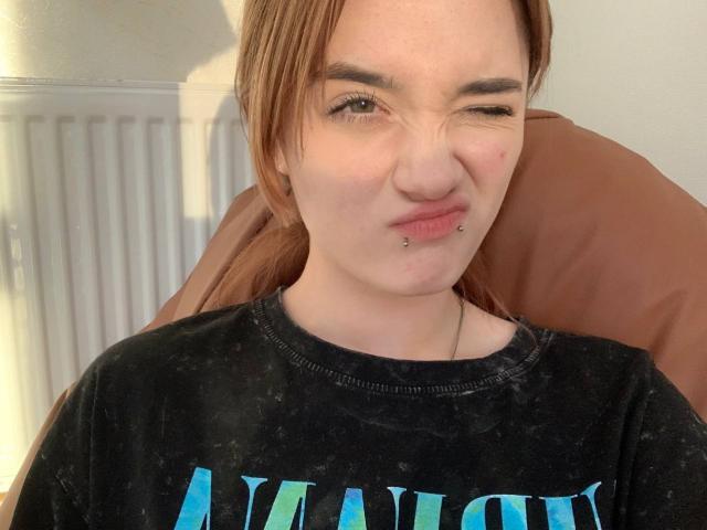 LianaKisses - Porno na żywo i seks kamera - 29472035