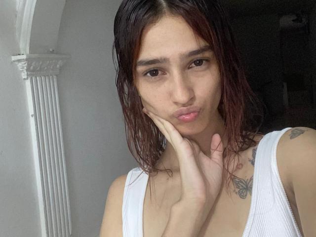 MelodyMansson - Live porn &amp; sex cam - 29472962