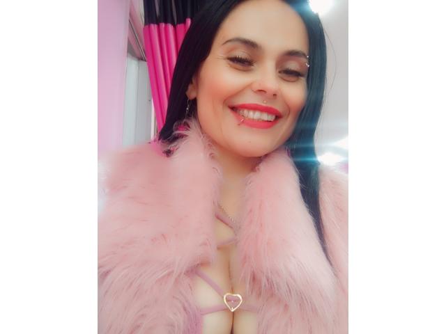 CharlotteCrofort - Live porn &amp; sex cam - 29490455