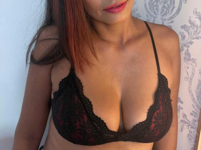 RoxaneMoore - Live sex cam - 29490635