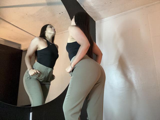 EmmaLombardi - Élő pornó és szexkamera - 29493890