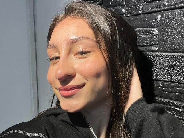 MaddyCarina - Live porno og sexkamera - 29494646