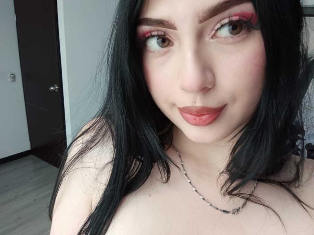 IsabellaaRossi - Élő pornó és szexkamera - 29494916