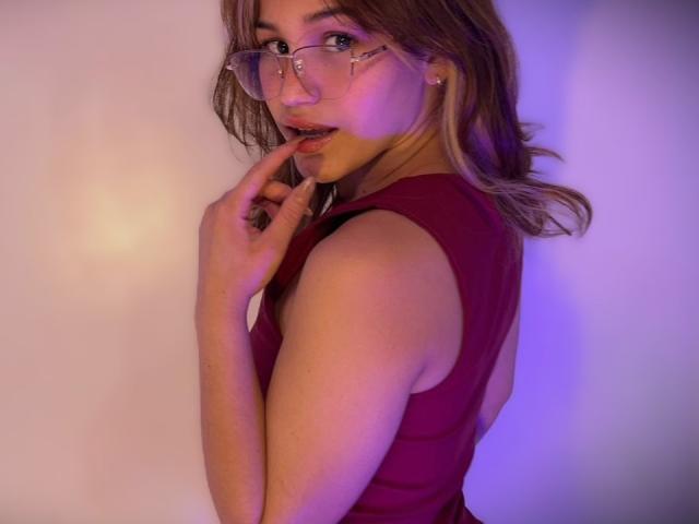 ElodieGardner - Live porn &amp; sex cam - 29497316