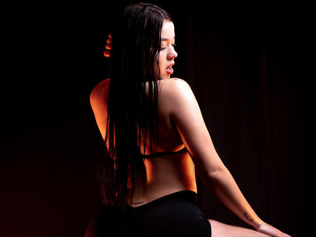 EmilyFrostt - Live porn &amp; sex cam - 29502071