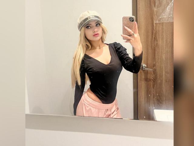 SabrinaColle - Live sex cam - 29503067