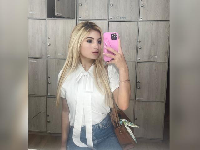 SabrinaColle - Live sex cam - 29503157