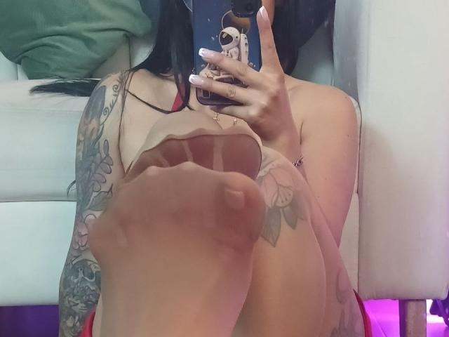 ZarayFeet - Live porn &amp; sex cam - 29504054