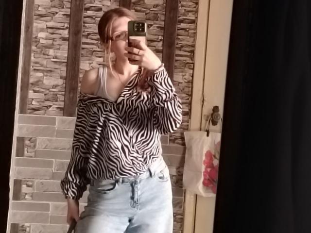 KaryWhitler - Live porn &amp; sex cam - 29508701