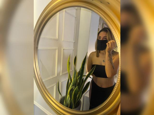 AlanaCuttie - Live Sex Cam - 29514485