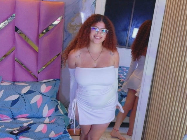 HoneyHipsss - Live sex cam - 29517845