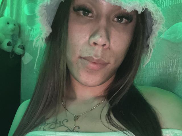 GeraldineSuan - Live sex cam - 29521256