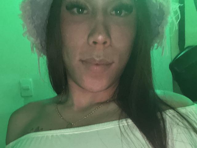 GeraldineSuan - Live sex cam - 29521262
