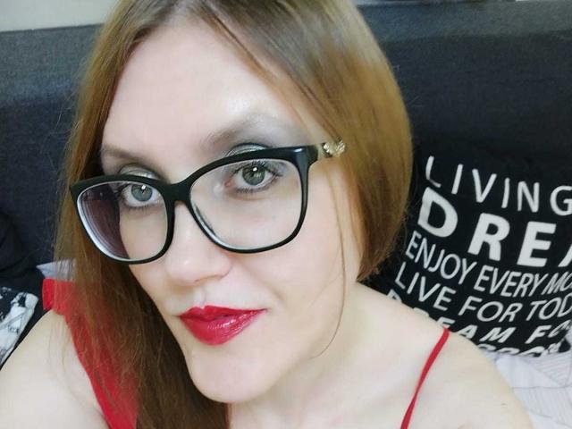 AlineWine - Live sex cam - 29521355