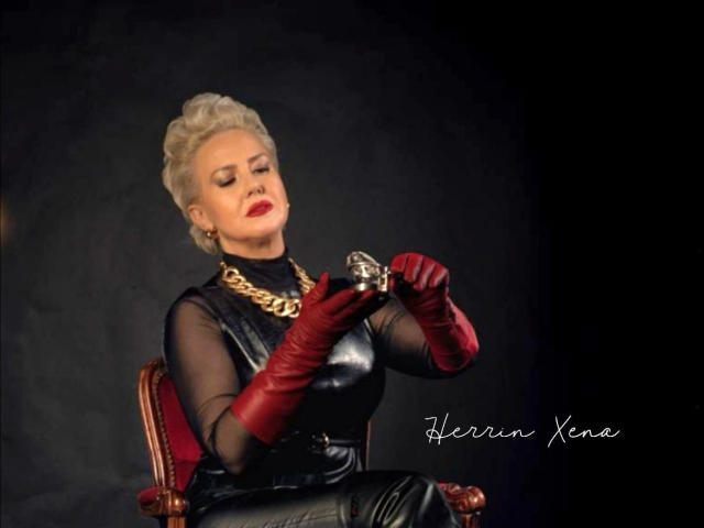 Herrin-Xena-hot - Live sex cam - 29524394