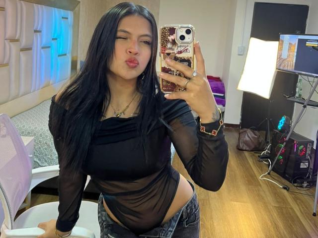 NyraVanel - Live sexe cam - 29525117