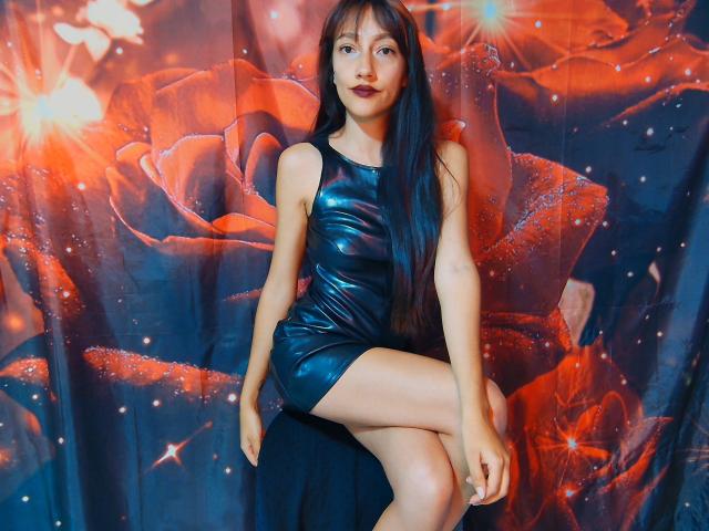 KiriamGomez - Live porn &amp; sex cam - 29525723
