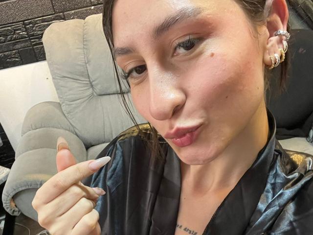 MaddyCarina - ライブポルノ&amp;セックスカム - 29526671
