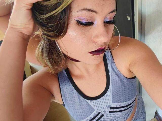 CassieJones - Live sex cam - 29526821