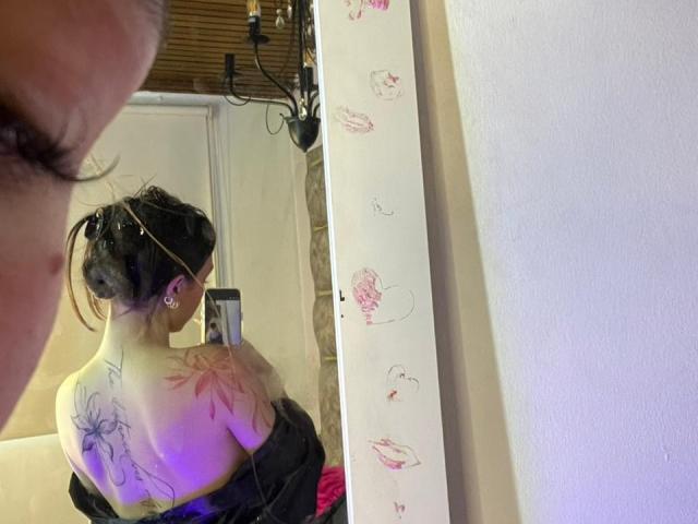 MaddyCarina - Live porn &amp; sex cam - 29527196