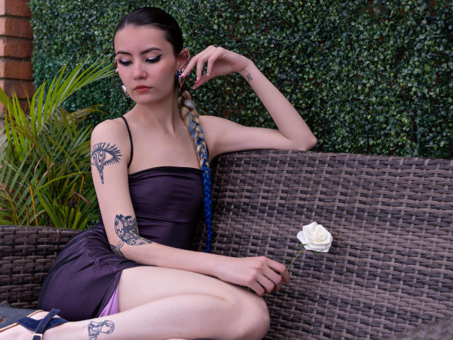 LilaLaurent - Live porn &amp; sex cam - 29536529