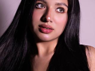 Ver a ficha detalhada de  LillyTaylor