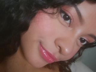 Ver a ficha detalhada de  LuluPeach69X