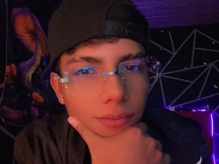 Ver a ficha detalhada de  KingFastt