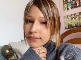 Ver la ficha detallada de KiaraHernandezX