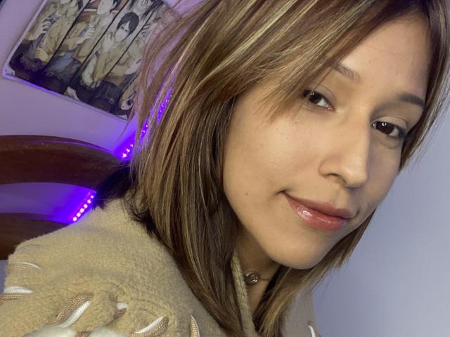 KiaraHernandezX - Live porn &amp; sex cam - 29555645