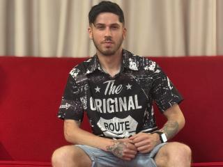 Ver a ficha detalhada de  JonahShaw