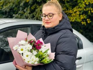 Se komplett profil för RadaRori