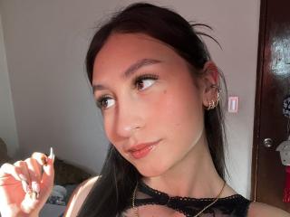Ver a ficha detalhada de  MaddyCarina