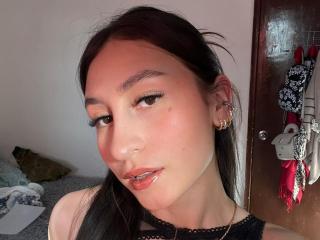 Ver a ficha detalhada de  MaddyCarina