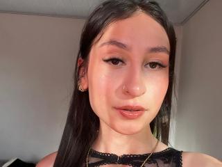 Ver a ficha detalhada de  MaddyCarina